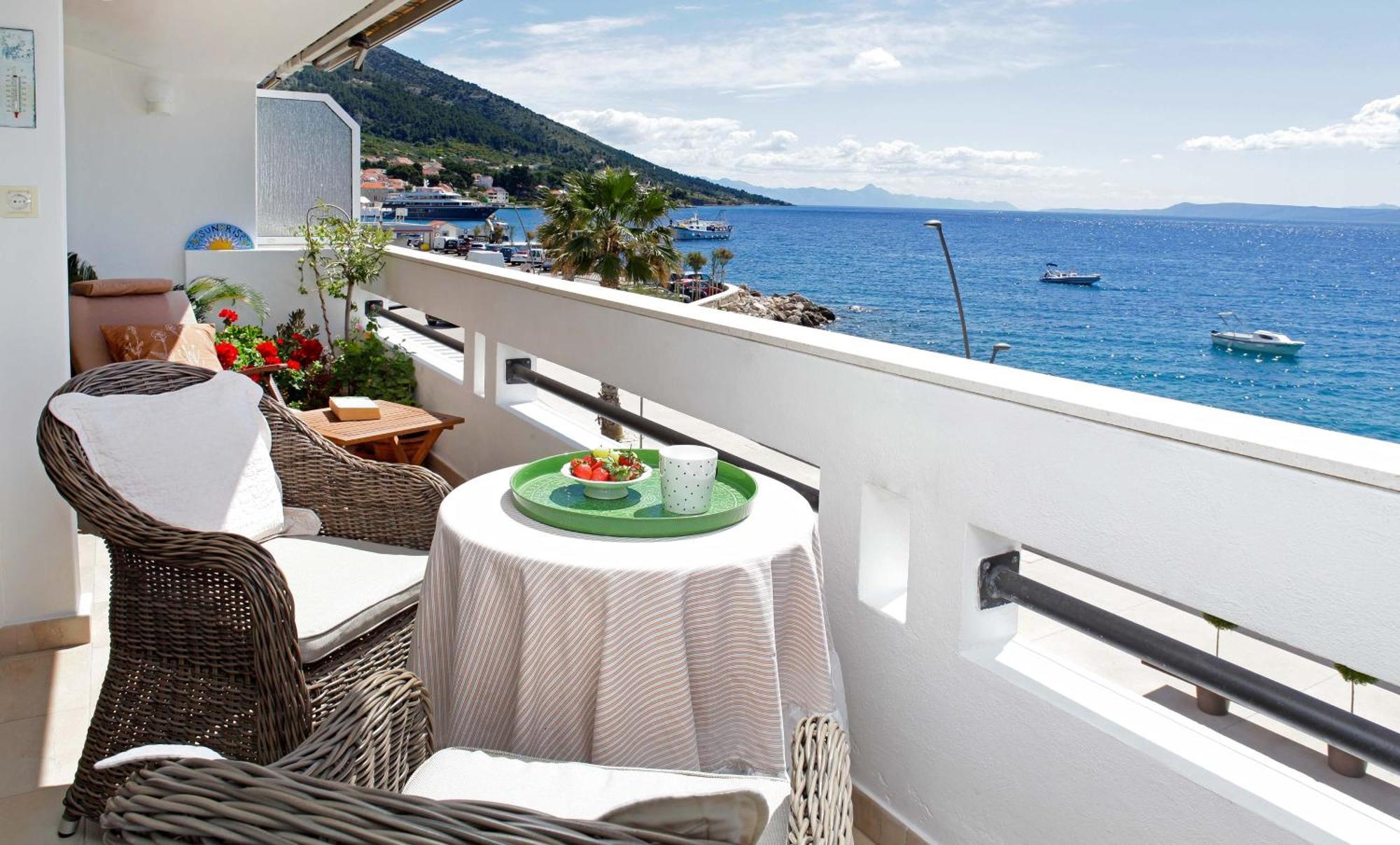 Amazing Waterfront Apartments Μπολ Εξωτερικό φωτογραφία