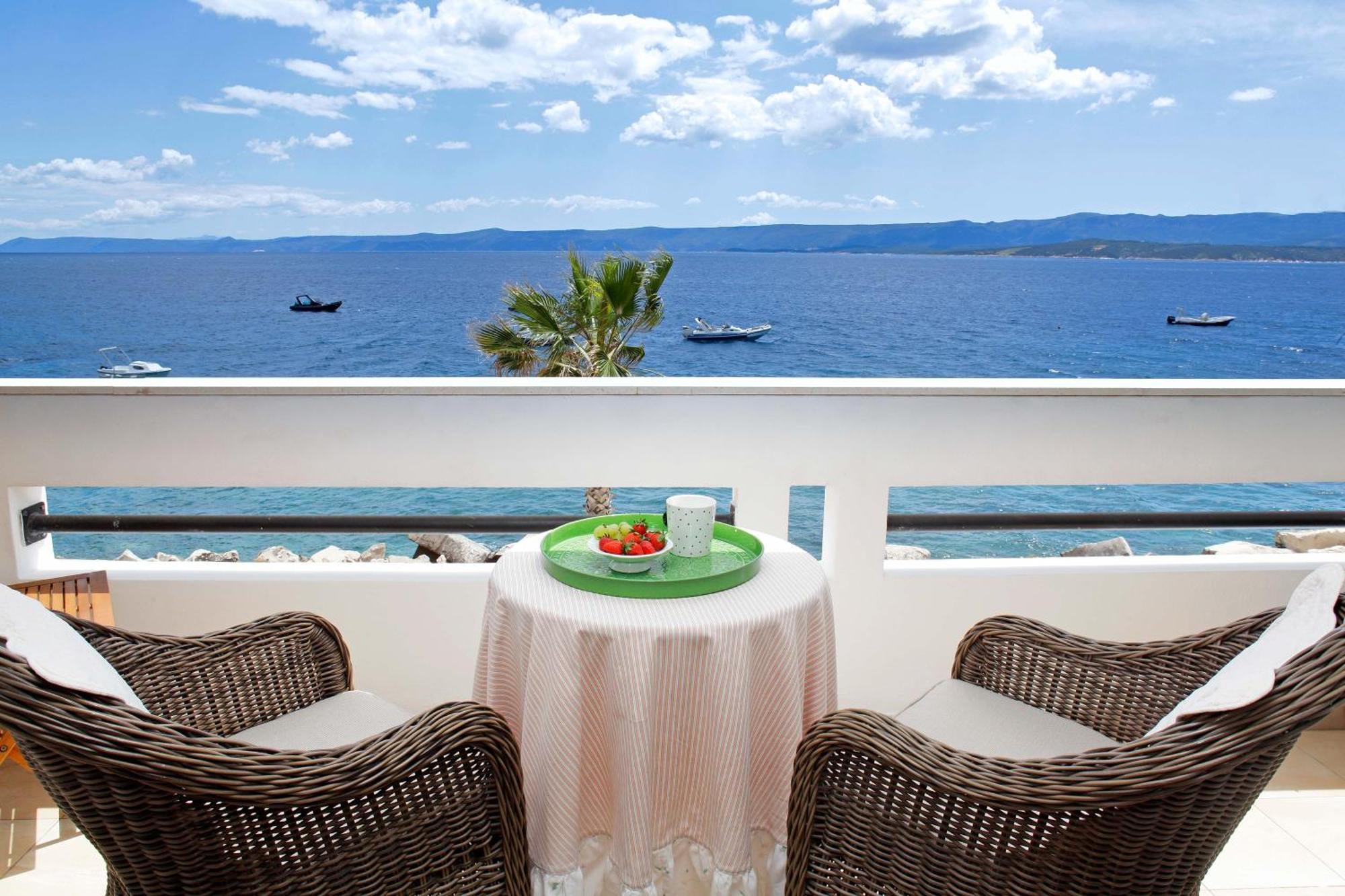 Amazing Waterfront Apartments Μπολ Εξωτερικό φωτογραφία